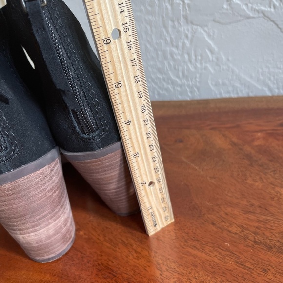 BP Black Suede Ankle Bootie Size: 8 - Picture 7 of 12